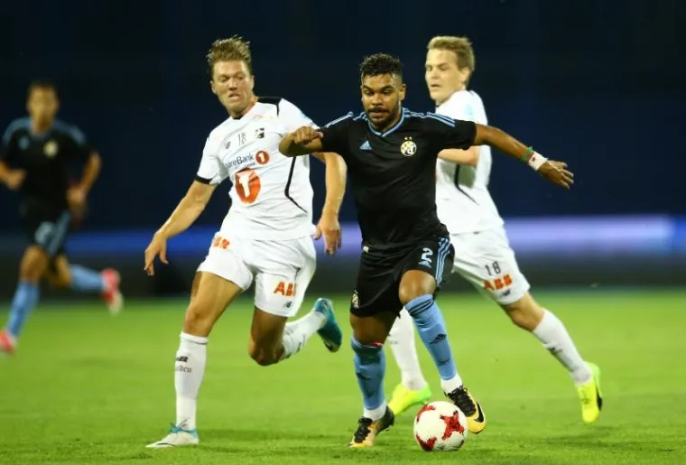 MODRI OTVORILI EUROPSKU SEZONU: Osjetite dašak atmosfere s Maksimira