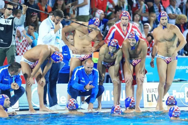 LUDNICA U MAĐARSKOJ: Pogledajte kako je izgledala velika pobjeda Barakuda protiv Srbije