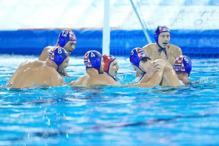 LUDNICA U MAĐARSKOJ: Pogledajte kako je izgledala velika pobjeda Barakuda protiv Srbije