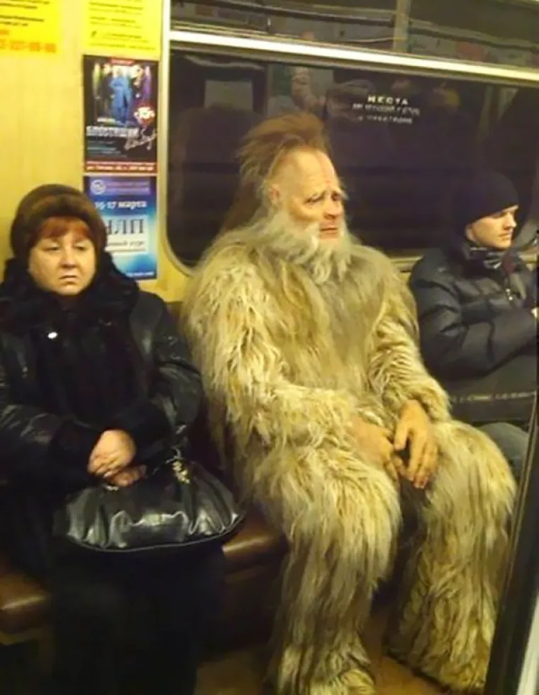 BISTE LI SJELI PORED NJIH? Ovo su najveći čudaci koji su ikad putovali javnim prijevozom