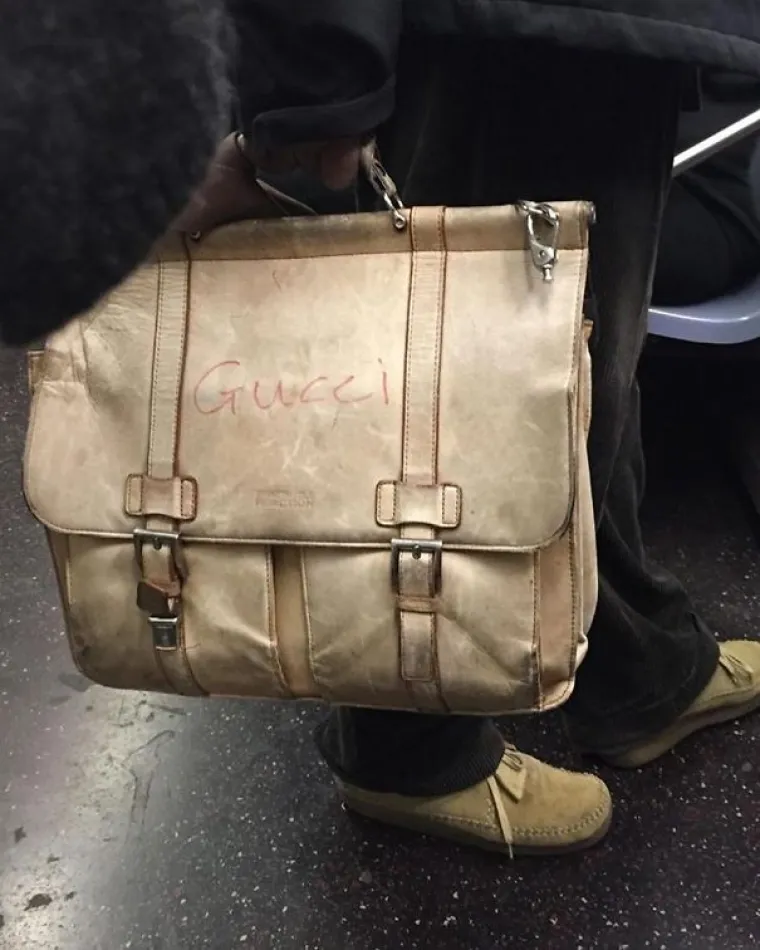 BISTE LI SJELI PORED NJIH? Ovo su najveći čudaci koji su ikad putovali javnim prijevozom