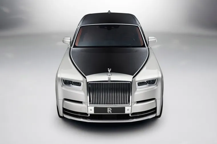 NAJLUKSUZNIJI AUTO NA SVIJETU: Rolls-Royce Phantom VIII