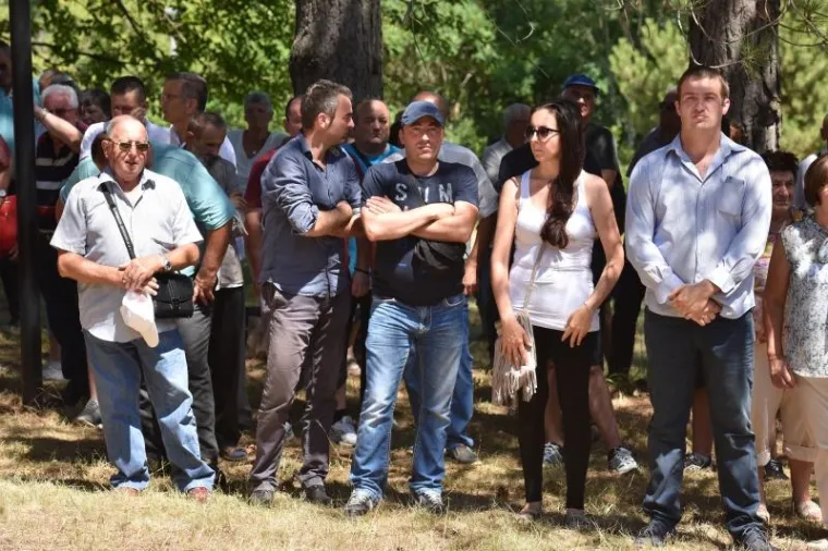 Napetosti na obilježavanju ustanka u Srbu, do&scaron;lo jako policijsko osiguranje