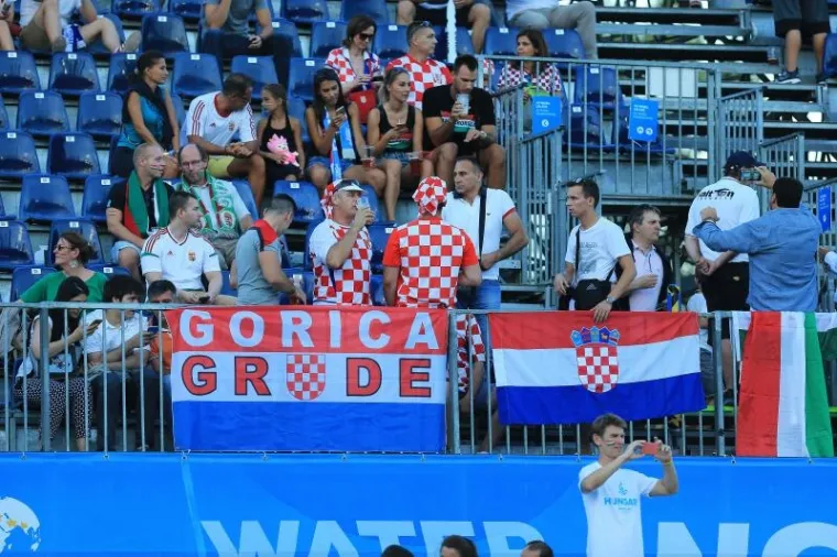 GLASNI SU KAO DESET TISUĆA MAĐARA: Navijači do&scaron;li podržati Barakude u Budimpe&scaron;ti