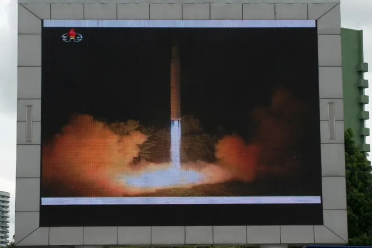Sj.Koreja uspješno lansirala novu balističku raketu