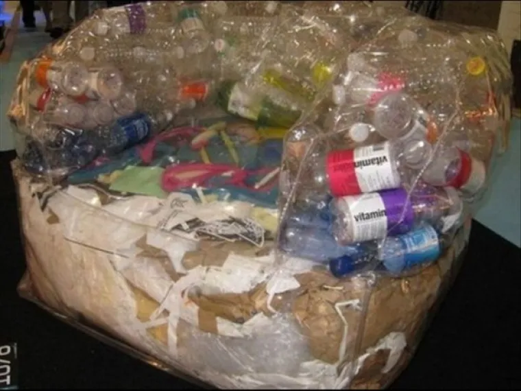 GADARIJE ILI UMJETNIČKA DJELA? Nadamo se da na ovim stolcima nitko ne misli stvarno sjediti jer izgledaju kao iz noćnih mora