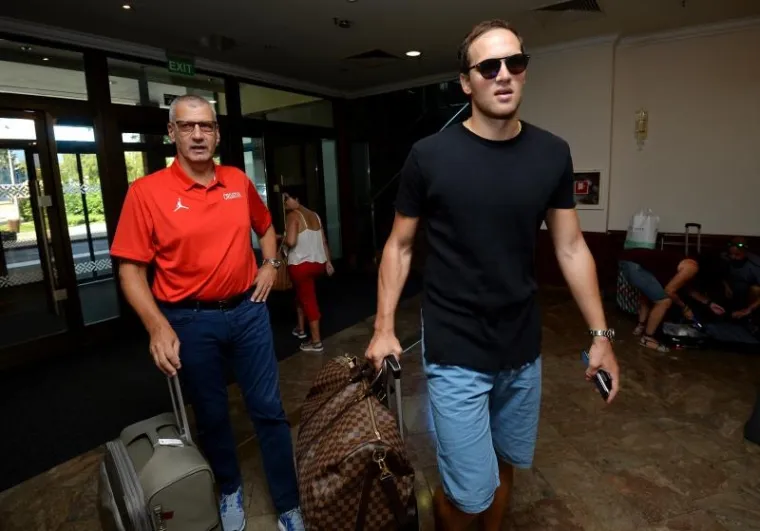 Hrvatska ko&scaron;arka&scaron;ka reprezentacija okupila se u Zagrebu i krenula na pripreme za Eurobasket u Sv. Martin na Muri. Izbornik Petrović pozvao je 14 igrača: &Scaron;arić, Bogdanović, Ukić, Tomas, Popović, Simon, Kru&scaron;lin, Bender, Žorić, Planinić, Buva, Zubčić, Mavra, Ramljak.  Foto: Marko Lukunić/PIXSELL