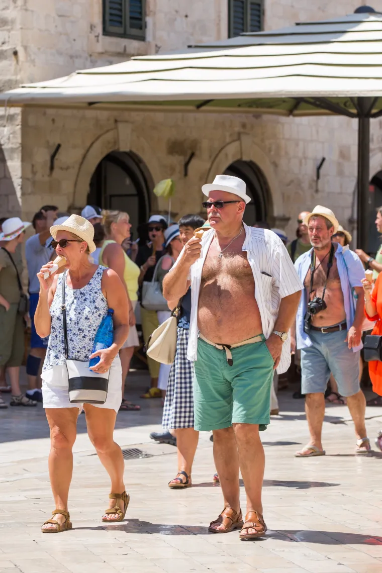 Malo tko mari za tzv. zakon o ćudoređu na Stradunu