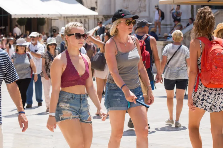 Malo tko mari za tzv. zakon o ćudoređu na Stradunu