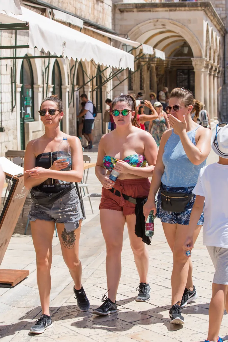 Malo tko mari za tzv. zakon o ćudoređu na Stradunu