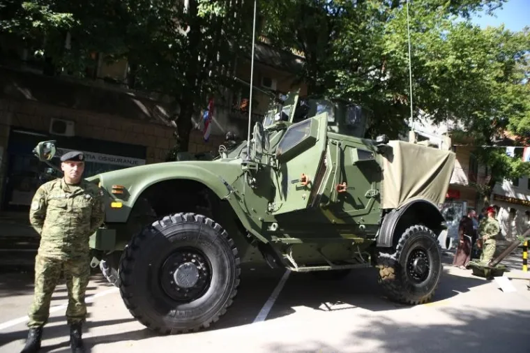 KOLINDA NA TURNEJI U IMOTSKOM: Posjetila izložbu pa se sva odu&scaron;evljena uvalila u oldtajmer