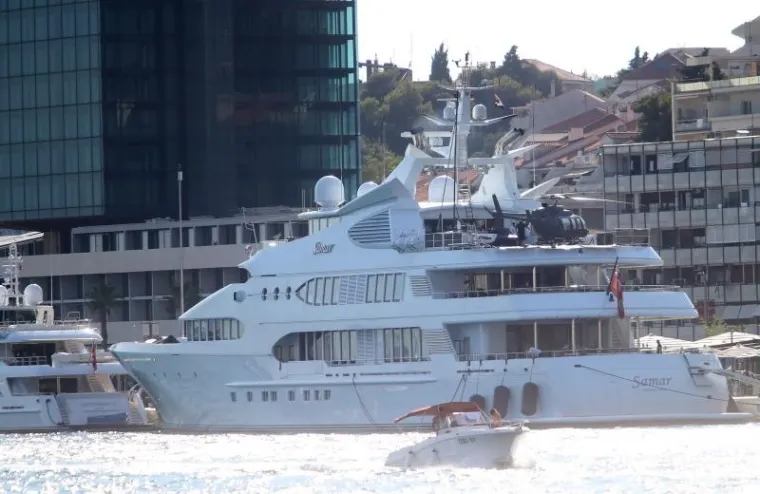 NA 77 METARSKOJ JAHTI: Nakon kaosa kod Hvara, kuvajtski milijuna&scaron; do&scaron;ao u Split