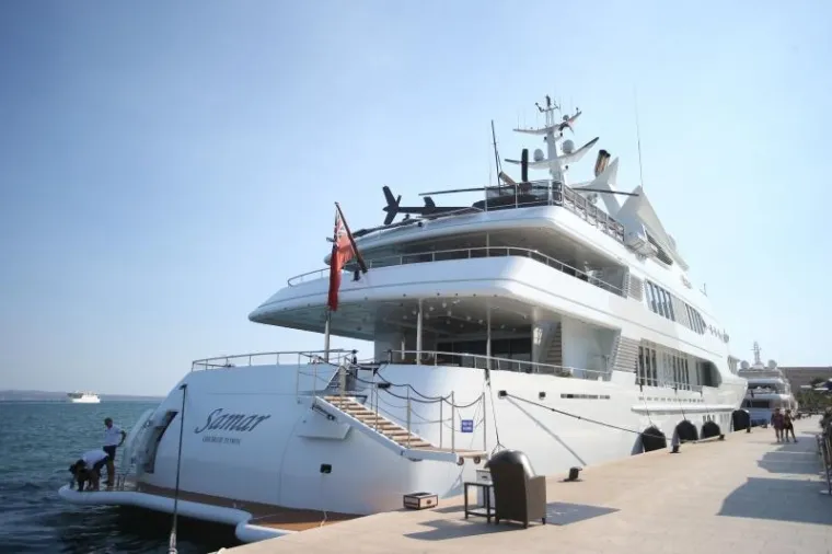 NA 77 METARSKOJ JAHTI: Nakon kaosa kod Hvara, kuvajtski milijuna&scaron; do&scaron;ao u Split