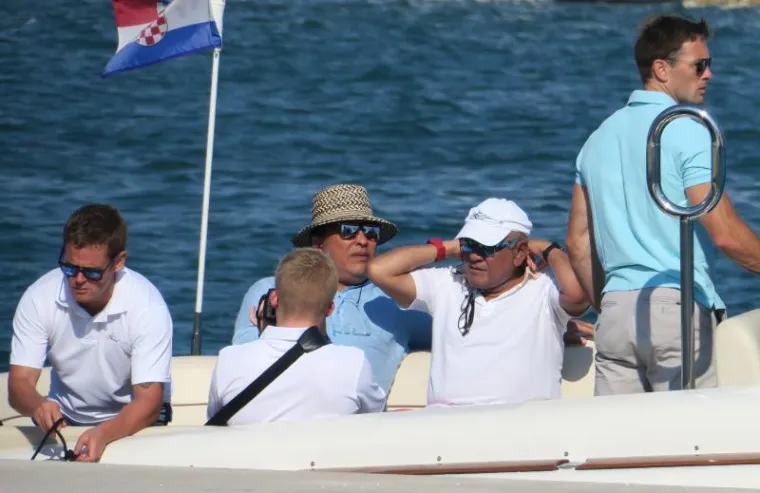 NA 77 METARSKOJ JAHTI: Nakon kaosa kod Hvara, kuvajtski milijuna&scaron; do&scaron;ao u Split