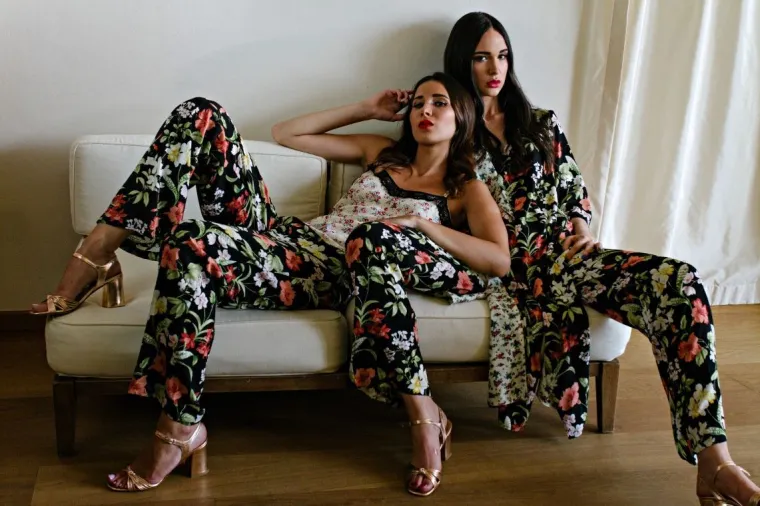 Pamuk nikada nije bio ženstveniji: neodoljivi cvjetni komadi za ljeto iz snova