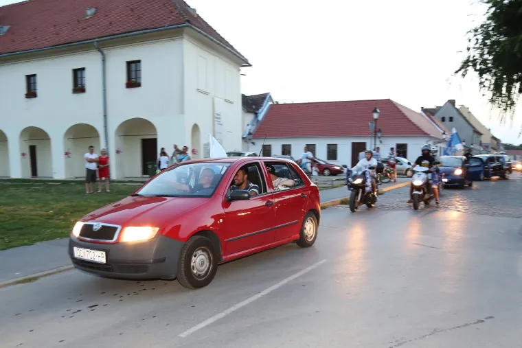 Osječani žive za sutra&scaron;nji dvoboj: navijačko ludilo u gradu kao uvertira za utakmicu s PSV-om