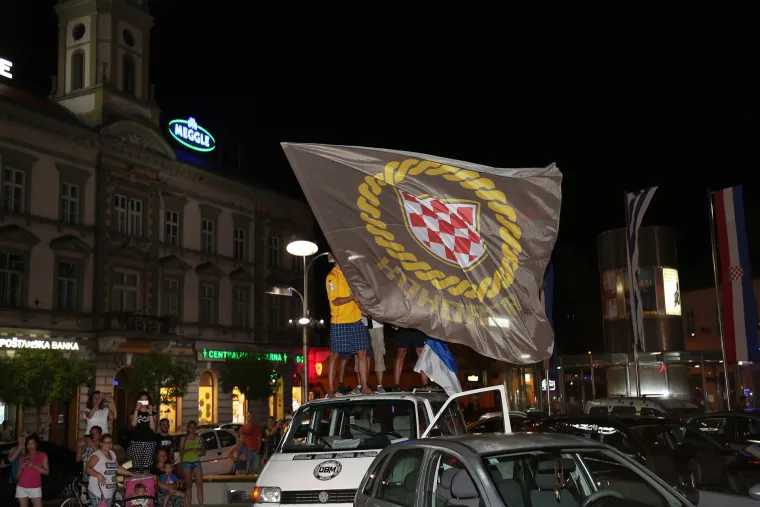 Osječani žive za sutra&scaron;nji dvoboj: navijačko ludilo u gradu kao uvertira za utakmicu s PSV-om