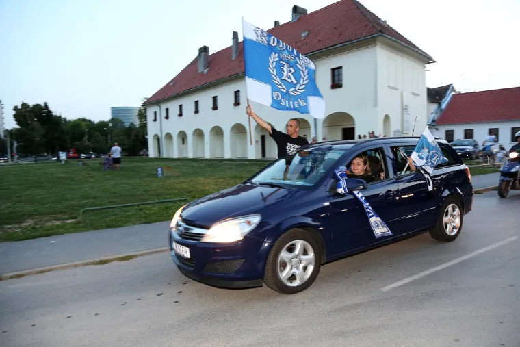 Osječani žive za sutra&scaron;nji dvoboj: navijačko ludilo u gradu kao uvertira za utakmicu s PSV-om