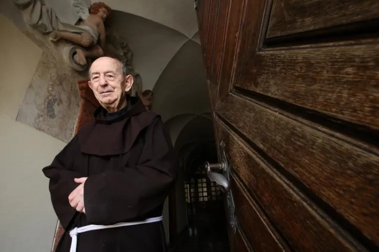 PREMINUO UGLEDNI HRVATSKI FRANJEVAC: U 94. godini života preminuo fra Bonaventura Duda