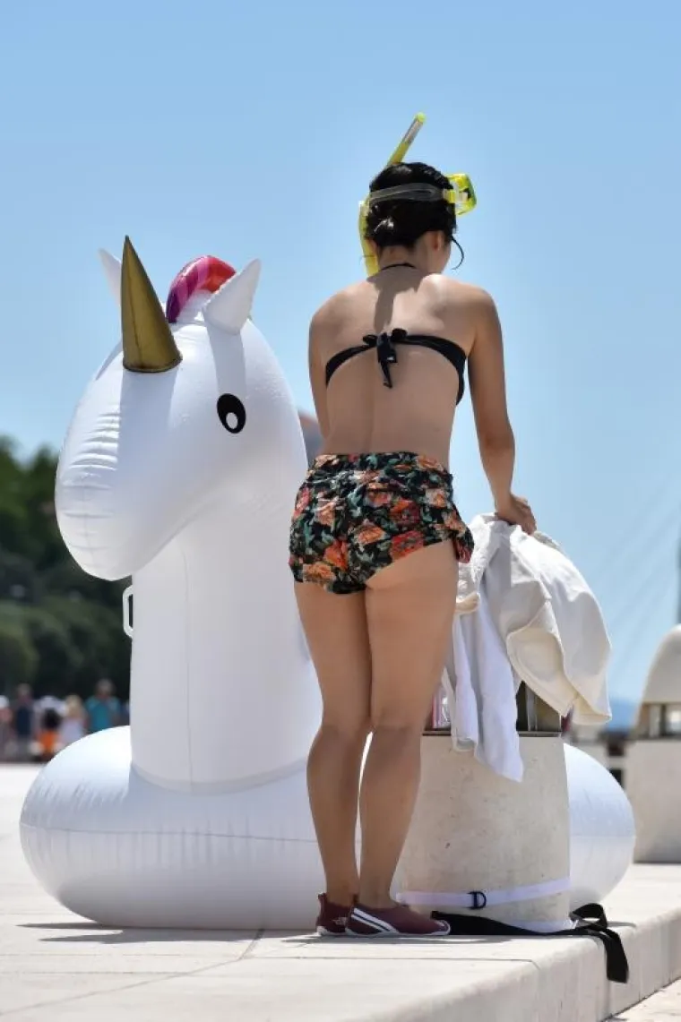 NISTE NA LSD-U NEGO NA JADRANU: Zahvaljujući turistici iz Koreje, kupači posvjedočili plutajućem jednorogu