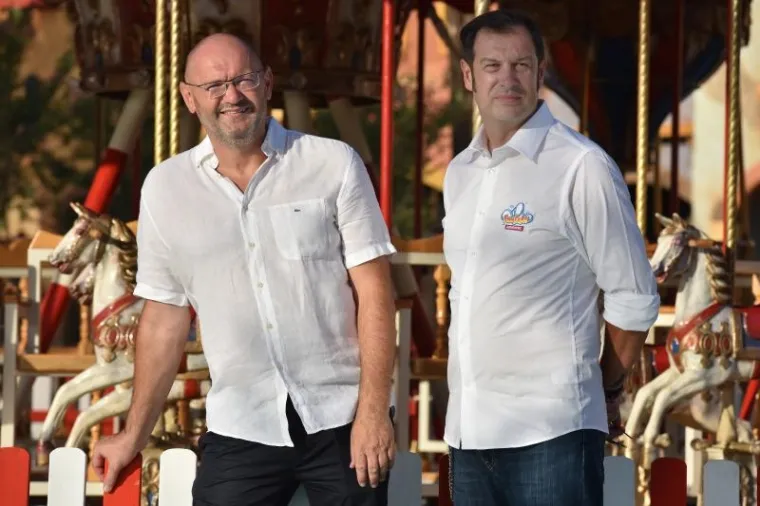 LANA JURČEVIĆ U VRUĆEM IZDANJU ZAČINILA OTVARANJE ZABAVNOG PARKA: Svi su gledali u nju, a ne u vatromet