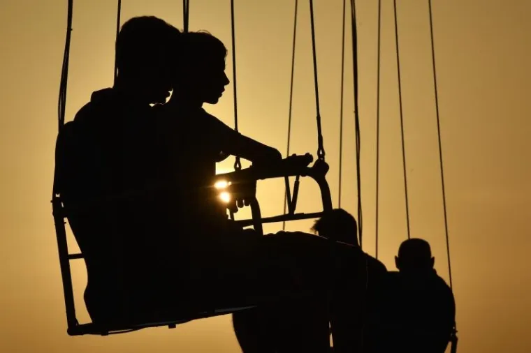 LANA JURČEVIĆ U VRUĆEM IZDANJU ZAČINILA OTVARANJE ZABAVNOG PARKA: Svi su gledali u nju, a ne u vatromet