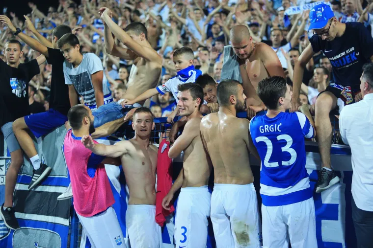 Slavlje nogometa&scaron;a Osijeka