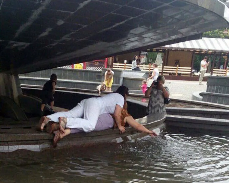 RUSIMA NE TREBA UDARITI VRUĆINA U GLAVU DA POLUDE: Njima je svakodnevica dovoljno bizarna i bez posebnih intervencija