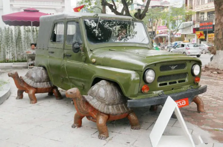 RUSIMA NE TREBA UDARITI VRUĆINA U GLAVU DA POLUDE: Njima je svakodnevica dovoljno bizarna i bez posebnih intervencija