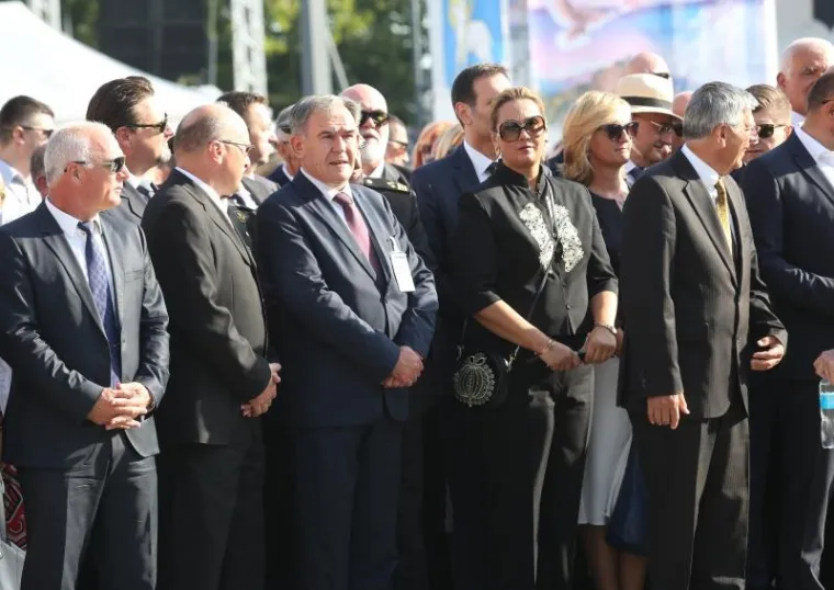 DONOSIMO OPSEŽNU FOTOGALERIJU: Pogledajte tko je sve stigao u Knin na svečano obilježavanje 22. obljetnice operacije Oluja