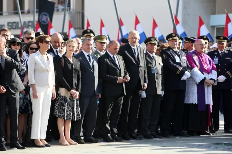 U gradu Kinu okupili su se državni dužnosnici i osobe iz javnog života kako bi obilježili Dan pobjede i domovinske zahvalnosti, Dan hrvatskih branitelja, te 22. obljetnicu vojno-redarstvene operacije "Oluja"