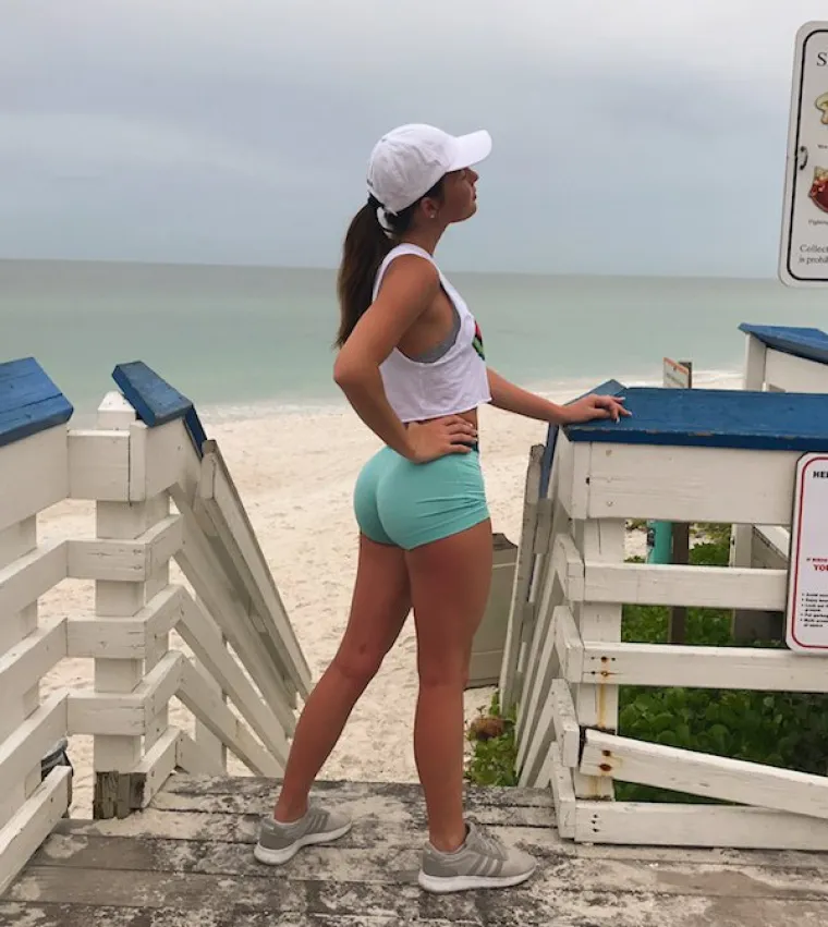 ONE SIGURNO NISU PLAGIJATORICE: Za svoje guze su naporno radile, a svi se slažu da je rezultat jedinstven