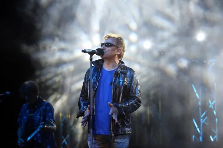 SJAJNA ATMOSFERA U KNINU: Pogledajte kako se uz Prljavo kazali&scaron;te slavila Oluja