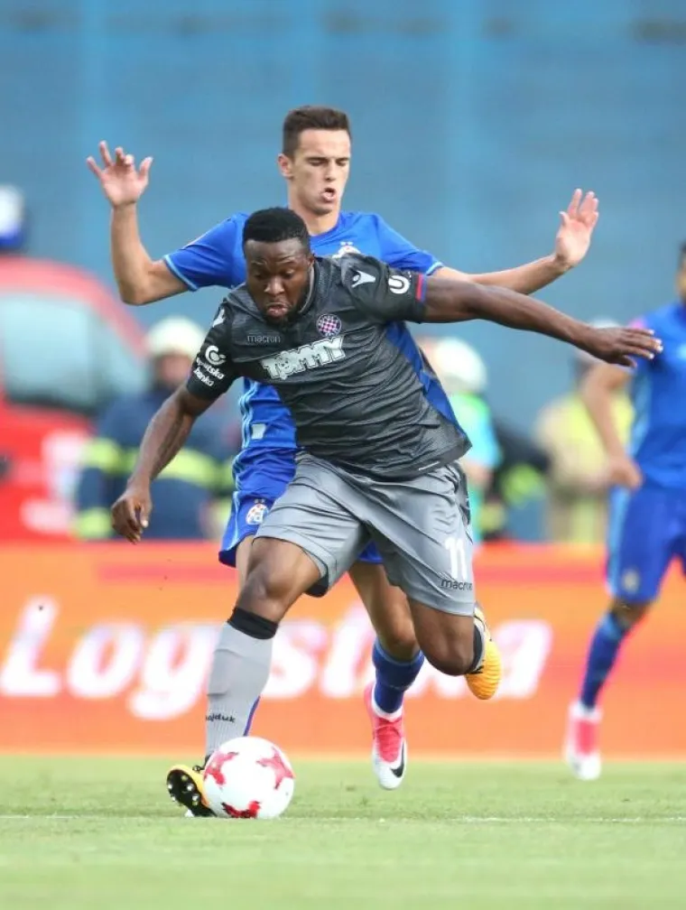 OVAKO TO IZGLEDA KAD SE HRVATSKI VELIKANI SUDARE: Rovovska bitka na travnjaku Zagrepčana i Splićana