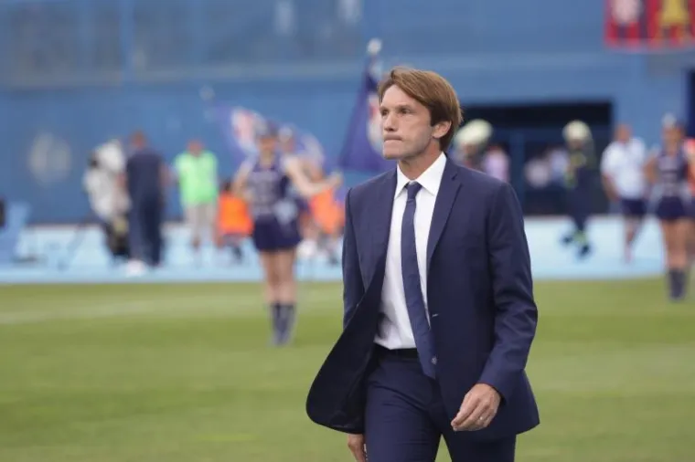 OVAKO TO IZGLEDA KAD SE HRVATSKI VELIKANI SUDARE: Rovovska bitka na travnjaku Zagrepčana i Splićana