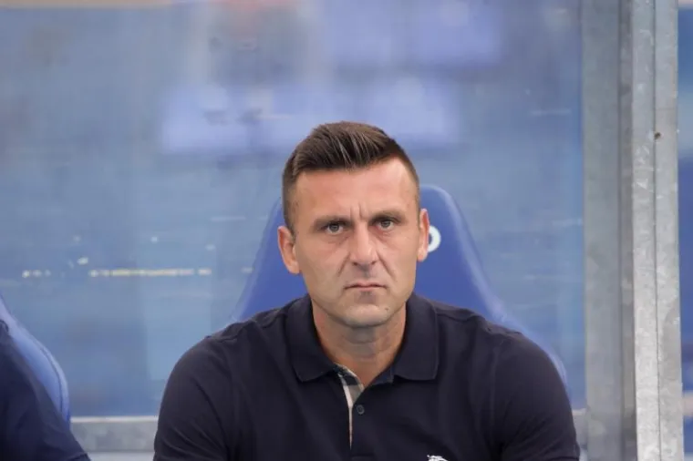 OVAKO TO IZGLEDA KAD SE HRVATSKI VELIKANI SUDARE: Rovovska bitka na travnjaku Zagrepčana i Splićana