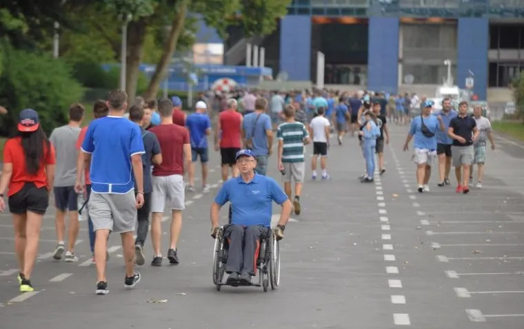 NITI LO&Scaron;E VRIJEME NIJE SPRIJEČILO MODRI NAVIJAČKI PUK: Osjetite da&scaron;ak atmosfere uoči najvećeg hrvatskog derbija