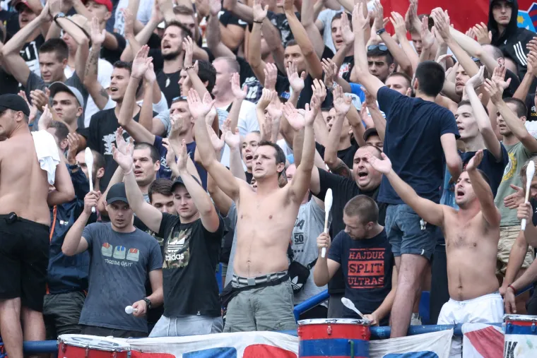Boysi i Torcida zapalili stadion: pogledajte kako su maksimirske tribine izgledale uoči velikog derbija