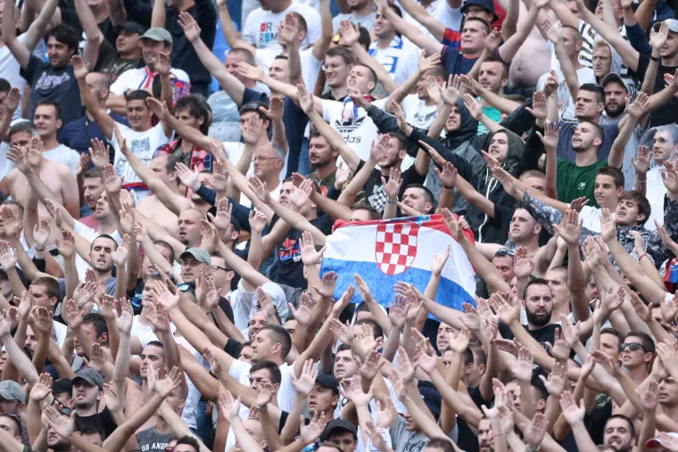 Boysi i Torcida zapalili stadion: pogledajte kako su maksimirske tribine izgledale uoči velikog derbija