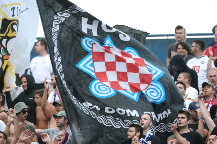 Boysi i Torcida zapalili stadion: pogledajte kako su maksimirske tribine izgledale uoči velikog derbija