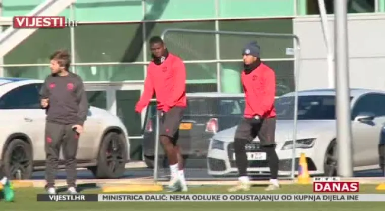 Sletjeli autom u provaliju duboku 60 metara: poginula jedna osoba