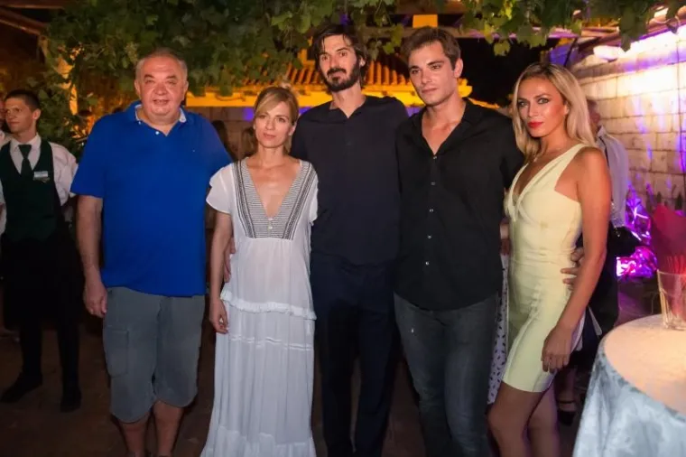 Biv&scaron;a Miss Universe Hrvatske je do&scaron;la s dečkom, glumcem Lujom Kunčevićem.