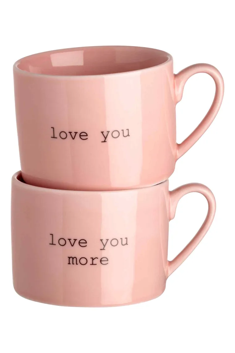 Dvije porculanske šalice, 110,95 kuna