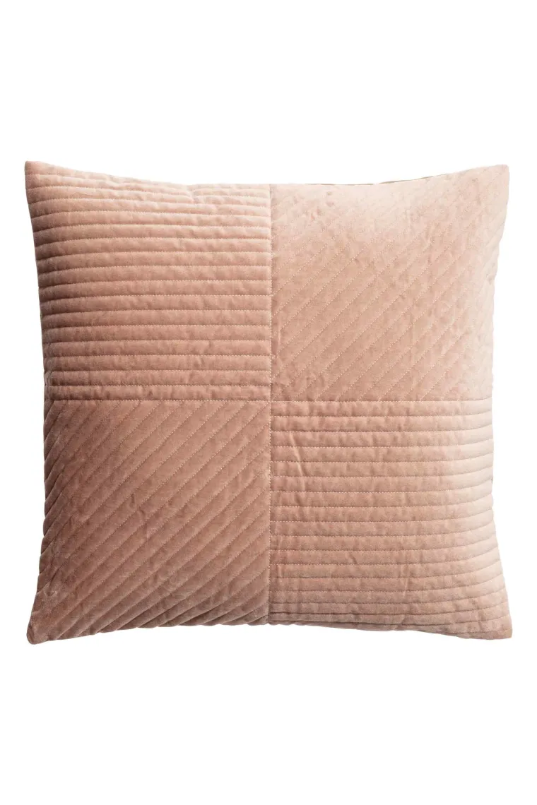 Bar&scaron;unasti jastuk, 110,95 kuna