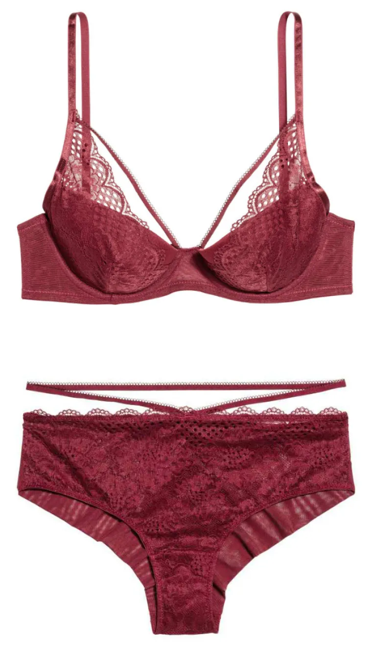 H&amp;M, grudnjak - 149,15 kuna, gaćice - 74,54 kune