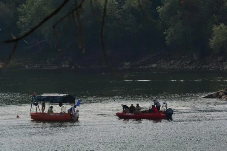 AKCIJA VAĐENJA AMERIČKE AVIO - BOMBE IZ 2. SVJETSKOG RATA: Bomba te&scaron;ka 250 kilograma uni&scaron;tena na sigurnoj lokaciji
