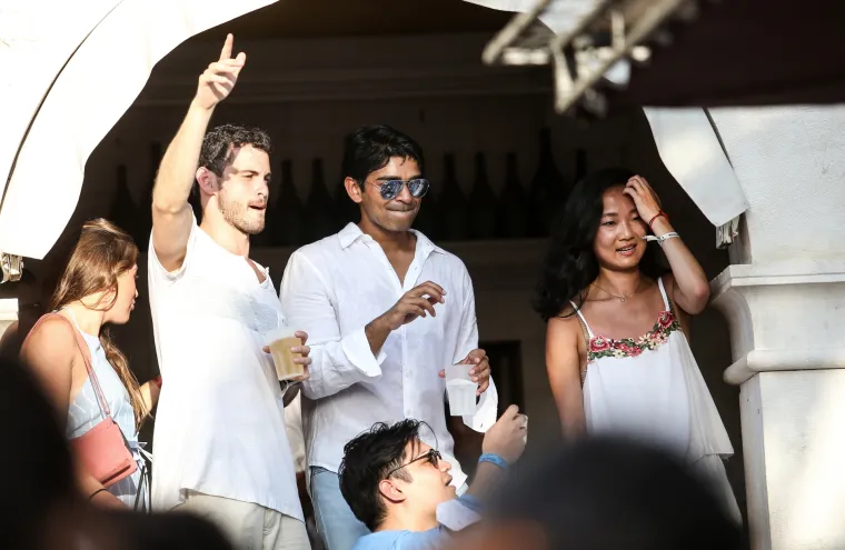 Luda zabava, &scaron;ampanjac i gole grudi obilježili Yacht week party u Carpe Diemu