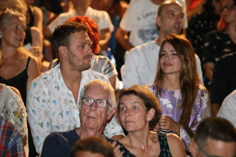 SEVERINA I IGOR NAJZALJUBLJENIJI NA SVIJETU: Splitska pjevačica plijenila pažnju u jednom od svojih najčednijih izadnja