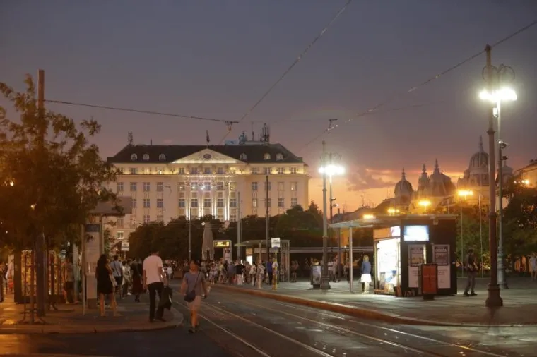 CRNI OBLACI PREKRILI SU NEBO NAD ZAGREBOM: Olujno nevrijeme poharalo je glavni grad i okolicu