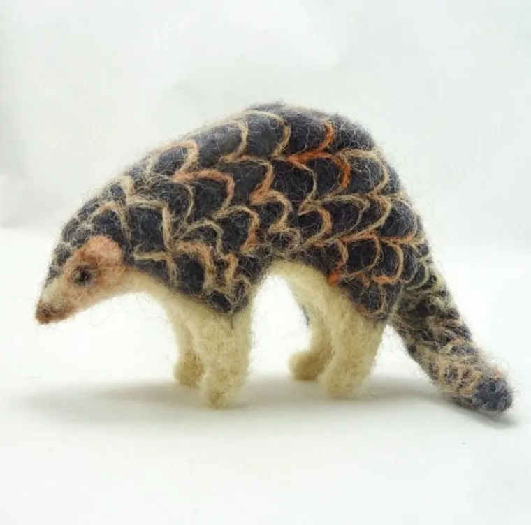 Mlada mama od vune stvara čaroliju za najmlađe